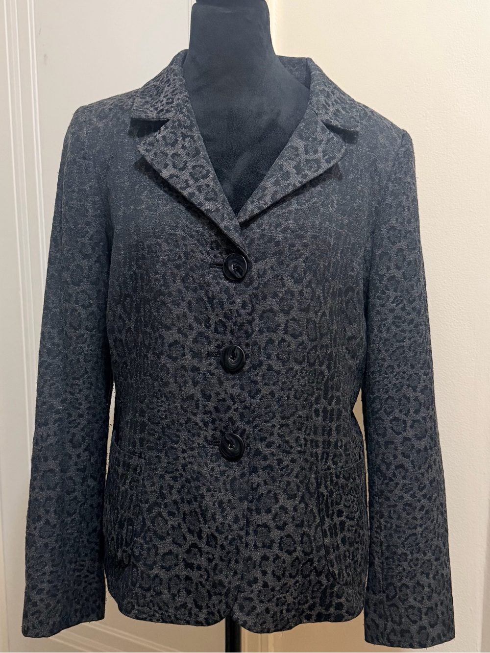 Dana Buchman Vintage Wool Blend Charcoal Grey Leopard Print Blazer Size 10 -NWOT